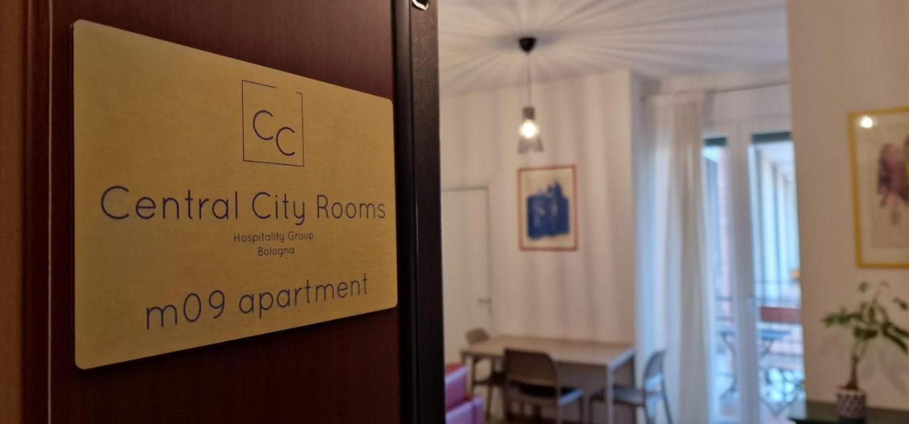 Central City Rooms M09 Apartment โบโลญญา ภายนอก รูปภาพ