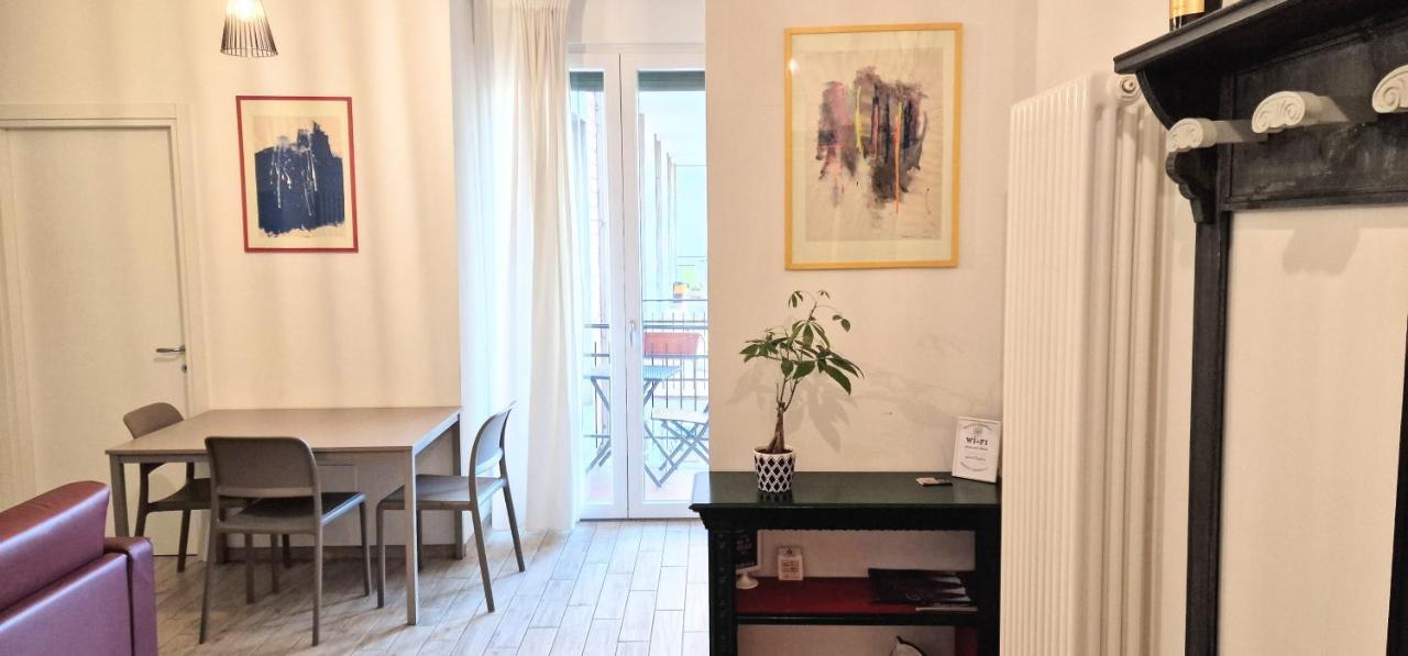 Central City Rooms M09 Apartment โบโลญญา ภายนอก รูปภาพ