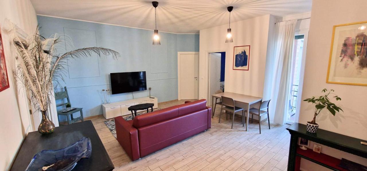 Central City Rooms M09 Apartment โบโลญญา ภายนอก รูปภาพ